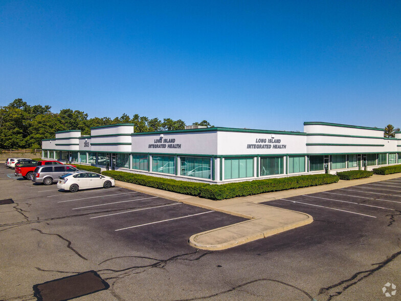 2805 Veterans Memorial Hwy, Ronkonkoma, NY à louer - Photo de l’immeuble – Image 2 sur 11