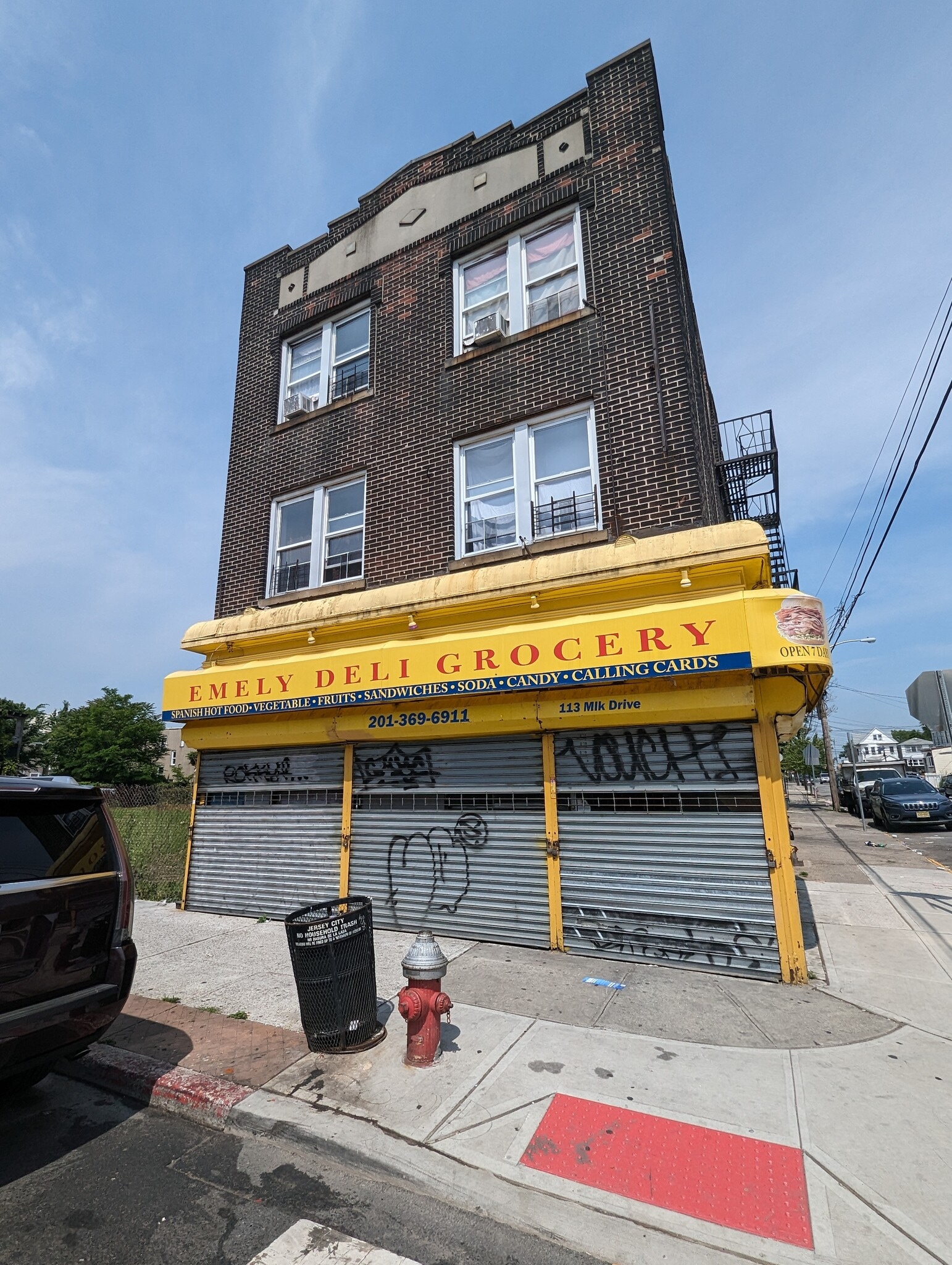 113 Martin Luther King Jr Dr, Jersey City, NJ à louer Photo principale– Image 1 sur 7