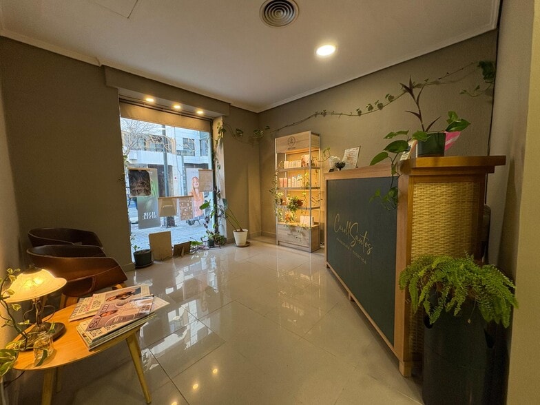 Immeuble residentiel dans València, Valencia à vendre - Photo principale – Image 1 sur 4