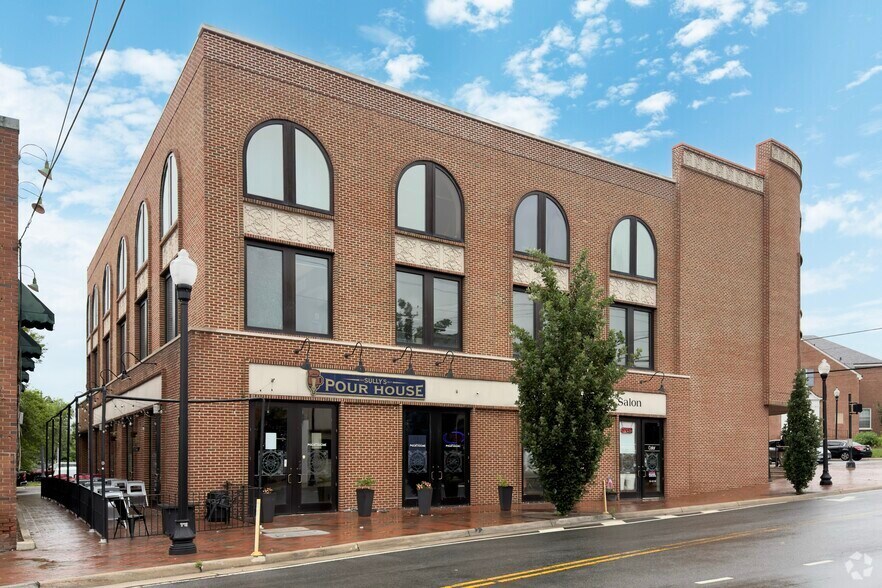 754 Elden St, Herndon, VA à louer - Photo de l’immeuble – Image 2 sur 3