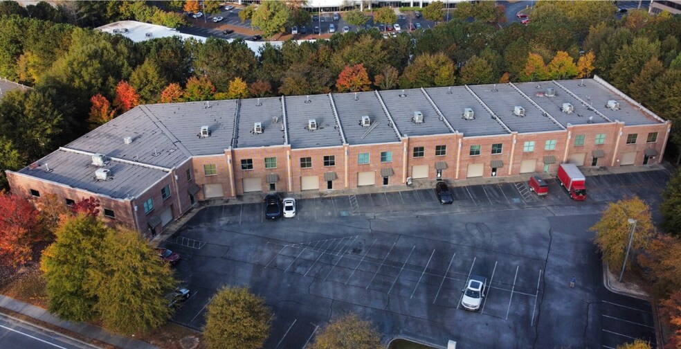 5292 Oakdale Rd SE, Smyrna, GA à louer - Photo principale – Image 1 sur 7