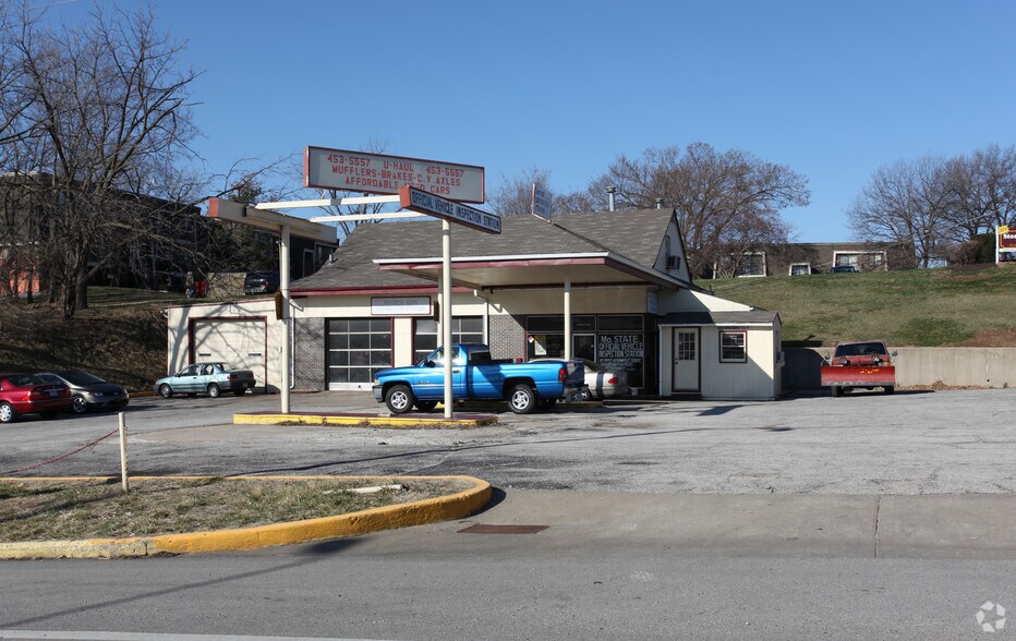 4250 NE Antioch Rd, Kansas City, MO à vendre - Photo de l’immeuble – Image 2 sur 2
