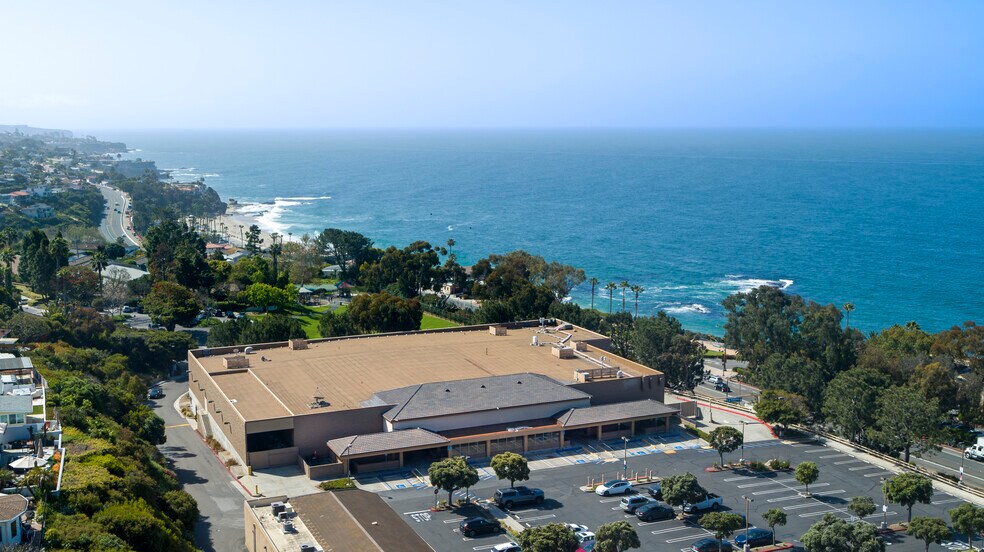 30922 Coast Hwy, Laguna Beach, CA à louer - Photo de l’immeuble – Image 1 sur 10