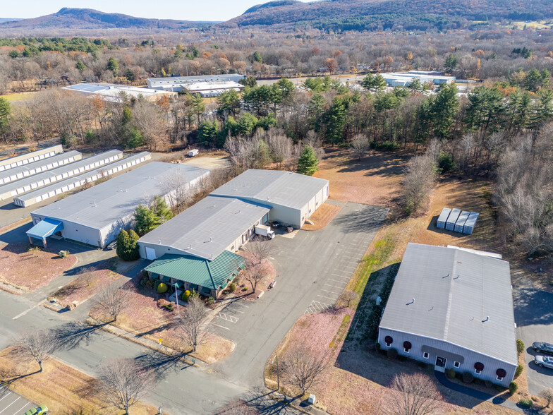 6 Industrial Pky, Easthampton, MA à louer - Photo de l’immeuble – Image 3 sur 21