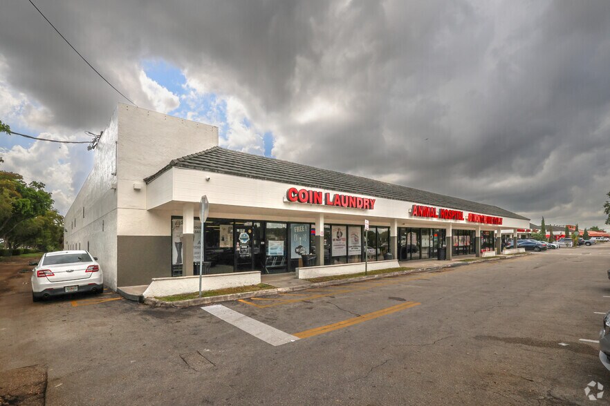 5424-5464 N University Dr, Lauderhill, FL à louer - Photo de l’immeuble – Image 2 sur 4