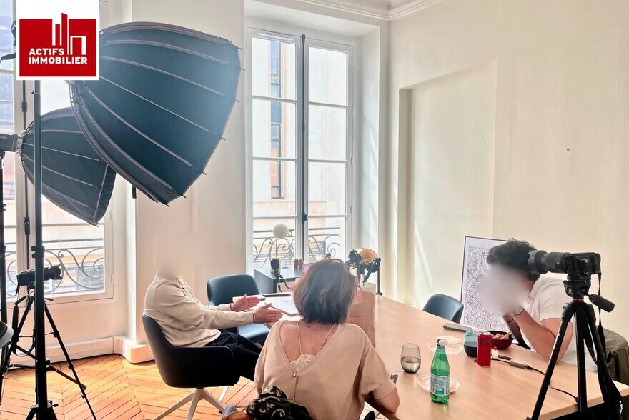 Bureau dans Paris à louer - Photo de l’immeuble – Image 2 sur 9