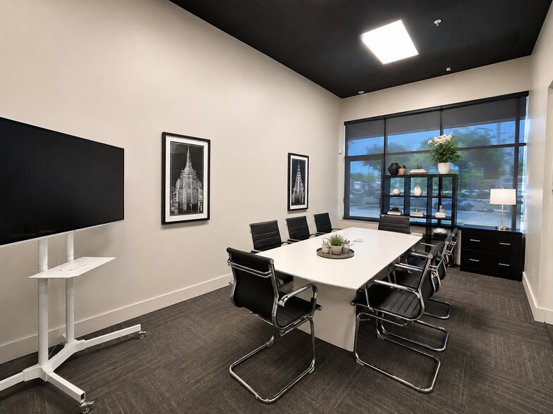 16101-16173 Biscayne Blvd, North Miami Beach, FL à louer - Photo de l’immeuble – Image 3 sur 8