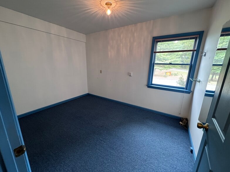 51 Maddex Dr, Shepherdstown, WV à louer - Photo intérieure – Image 2 sur 10