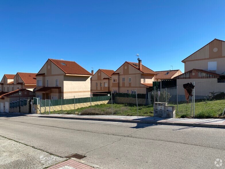 Terrain dans Valdemorillo, Madrid à vendre - Photo de l’immeuble – Image 2 sur 3
