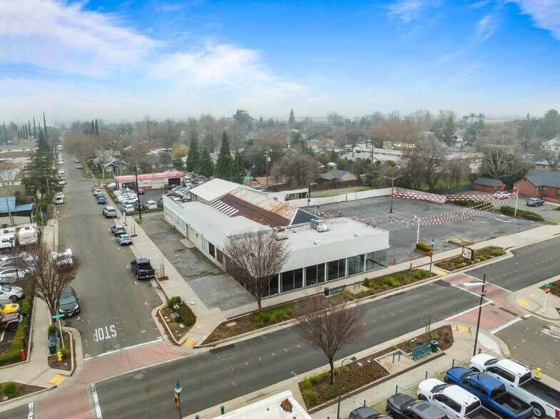 440 Riverside Ave, Roseville, CA à vendre - Photo de l’immeuble – Image 2 sur 11