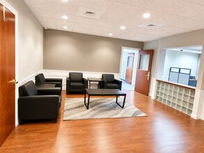 9501 W 144th Pl, Orland Park, IL à louer Photo intérieure– Image 1 sur 11
