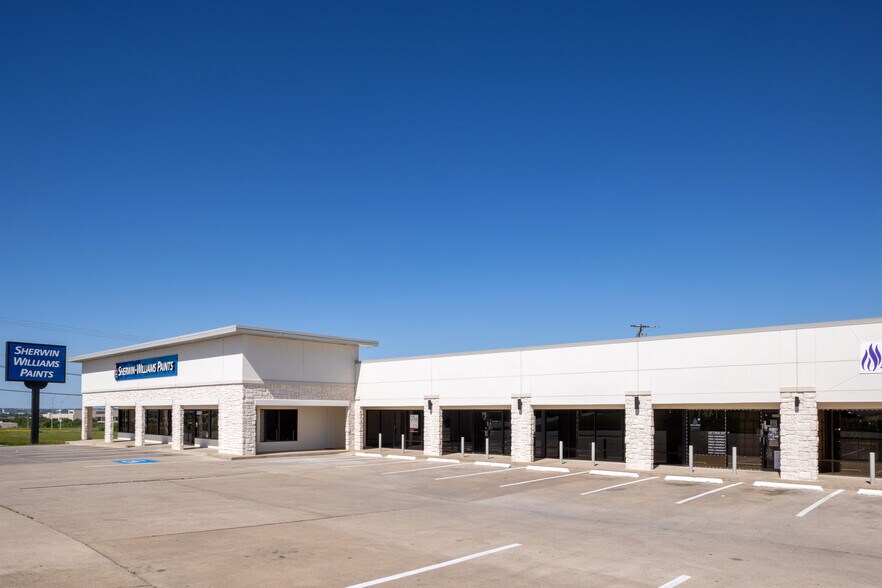 2817 Alta Mere Dr, Fort Worth, TX à louer - Photo principale – Image 1 sur 14