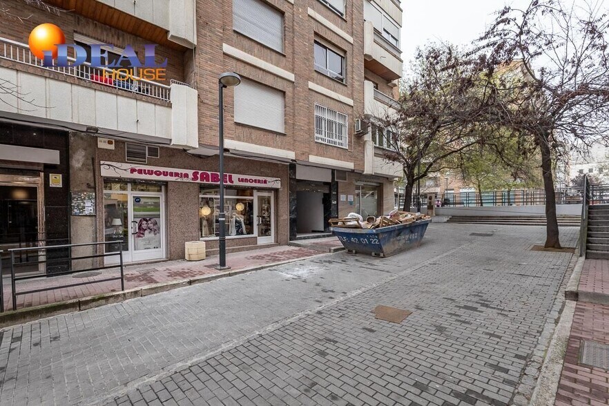 Local commercial dans Granada, Granada à vendre - Photo de l’immeuble – Image 1 sur 15