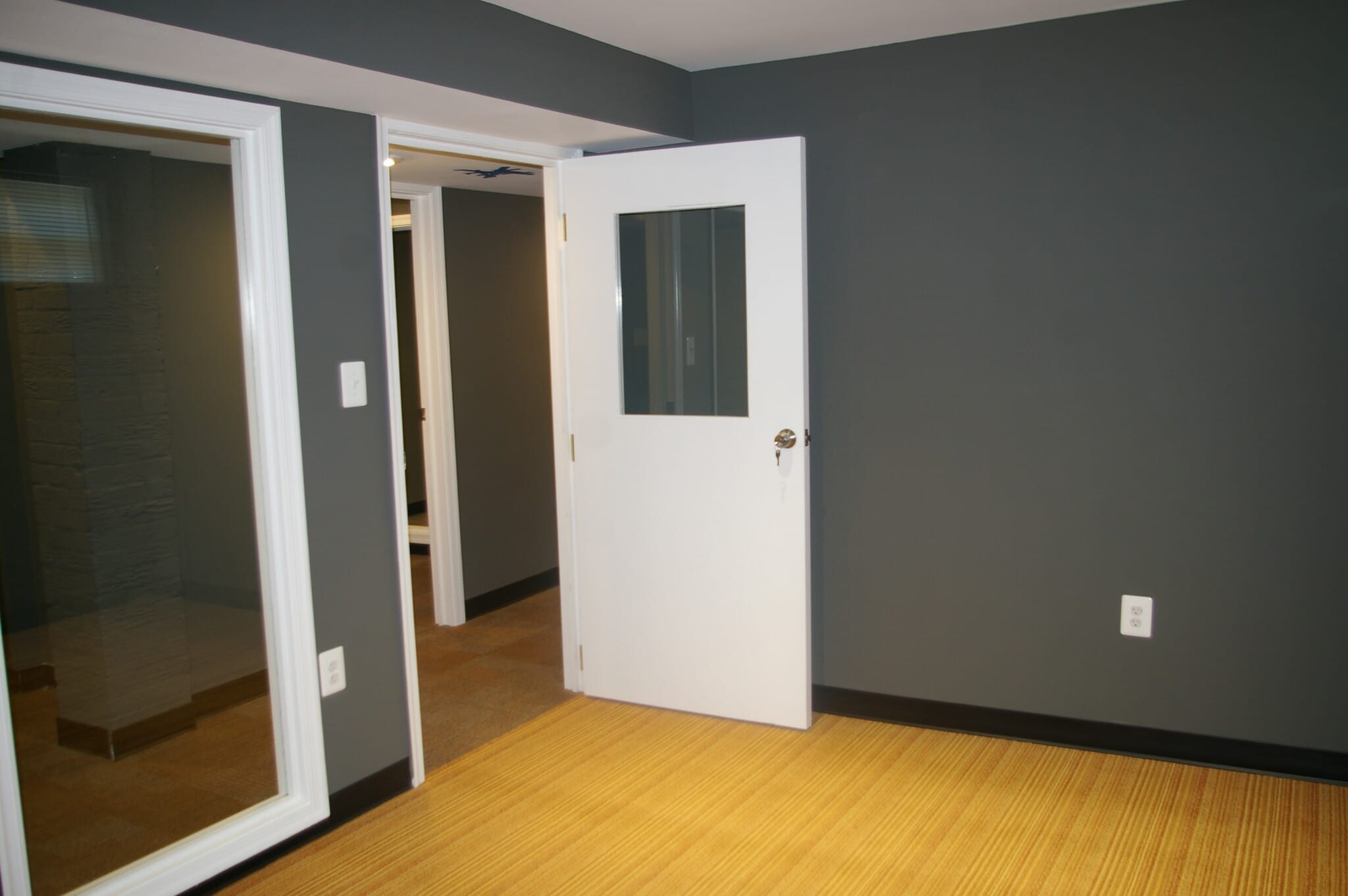 9913 Georgia Ave, Silver Spring, MD à louer Photo principale– Image 1 sur 2