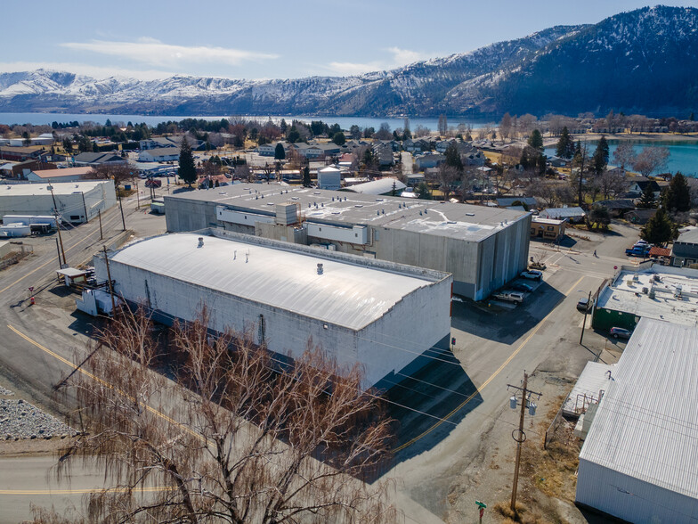 135 Wapato Way, Manson, WA à vendre - Photo de l’immeuble – Image 3 sur 13