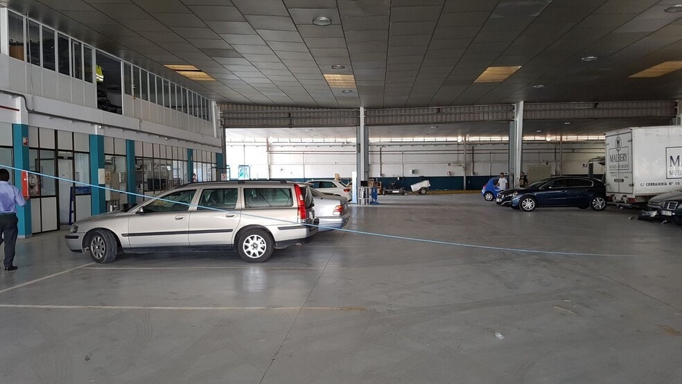 Santa Cruz, Camas, Pol. los Girasoles, 17, Camas, Sevilla à louer - Photo de l’immeuble – Image 1 sur 10