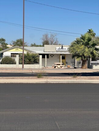 Plus de détails pour 3039 N Scottsdale Rd, Scottsdale, AZ - Local commercial à vendre
