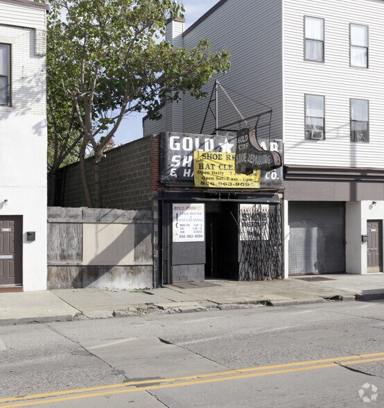 1120 S Broadway, Camden, NJ à vendre - Photo principale – Image 1 sur 2