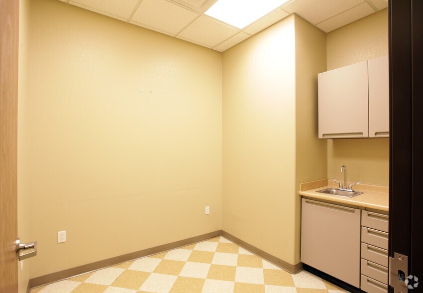 3061 S Maryland Pky, Las Vegas, NV à vendre - Photo intérieure – Image 3 sur 21