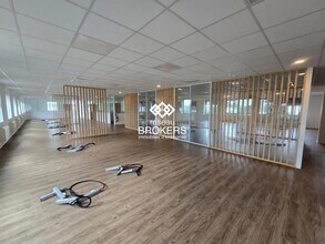 Bureau dans SAINT-OUEN-L'AUMONE à louer Photo de l’immeuble– Image 1 sur 6