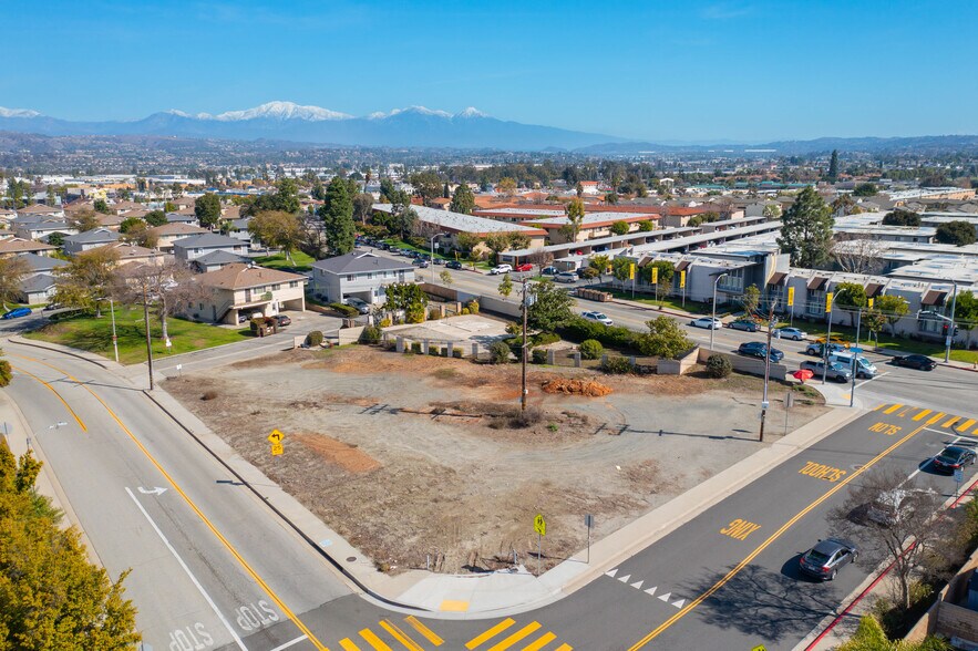 18216 Via Dicha, Rowland Heights, CA à louer - Photo de l’immeuble – Image 2 sur 8