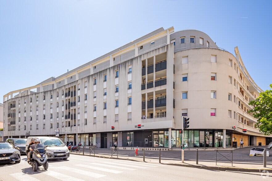Immeuble residentiel dans Marseille à vendre - Photo principale – Image 1 sur 6