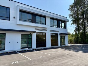 2660 Barnet Hwy, Coquitlam, BC à louer Photo intérieure– Image 1 sur 9