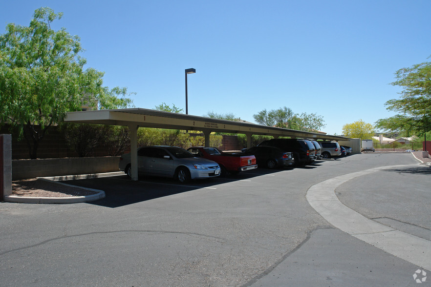 5215 Sabino Canyon Rd, Tucson, AZ à louer - Photo de l’immeuble – Image 3 sur 4
