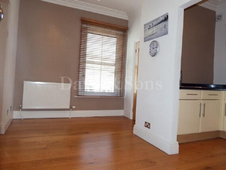 126 Caerleon Rd, Newport à louer - Photo de l’immeuble – Image 3 sur 14