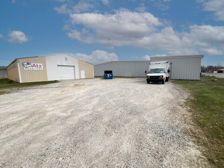 904 W North St, Kendallville, IN à vendre - Photo principale – Image 2 sur 9