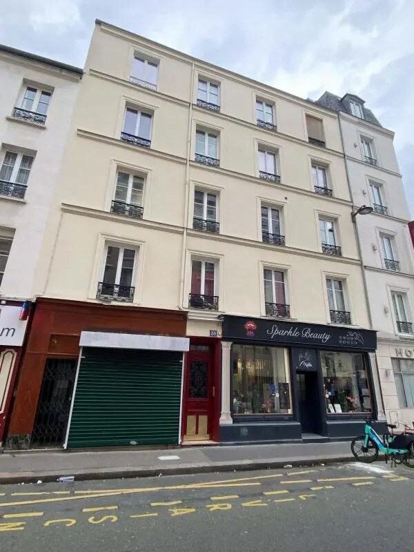 Immeuble residentiel dans Paris à vendre Photo de l’immeuble– Image 1 sur 5