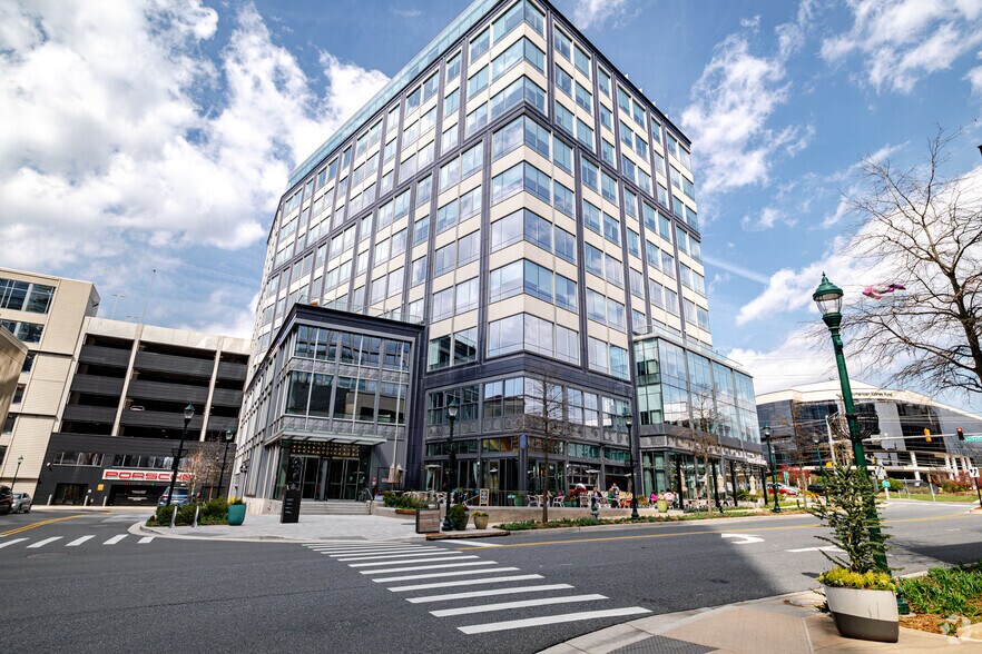 909 Rose Ave, North Bethesda, MD à louer - Photo principale – Image 1 sur 16