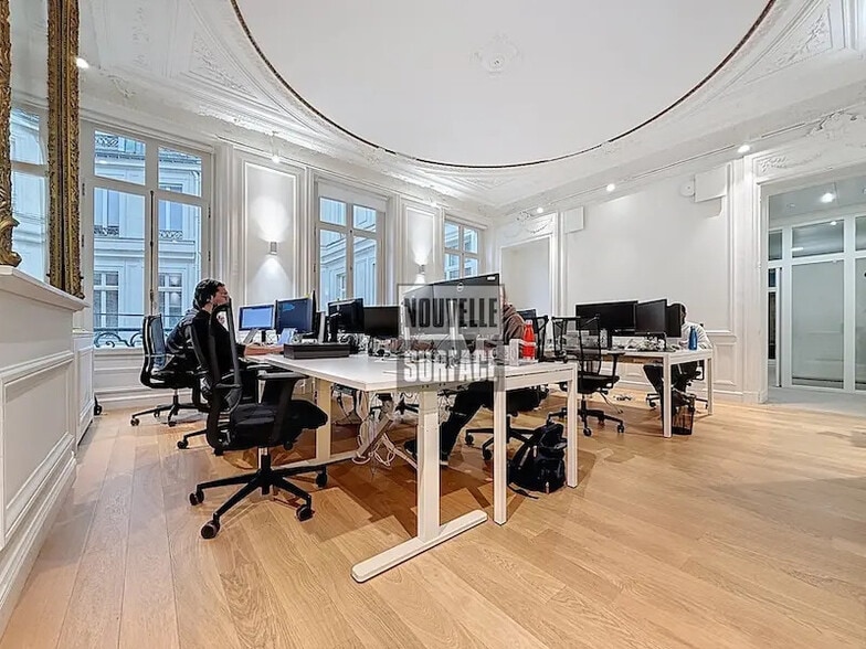 Bureau dans Paris à louer - Photo de l’immeuble – Image 3 sur 18