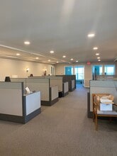 N79W14756 Appleton Ave, Menomonee Falls, WI à louer Photo intérieure– Image 2 sur 8