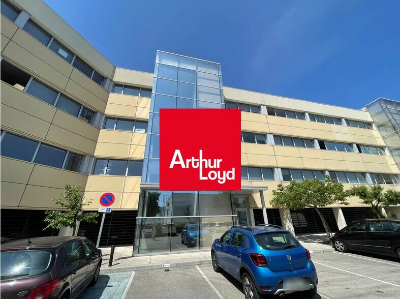 Bureau dans Aubagne à louer - Photo de l’immeuble – Image 1 sur 8