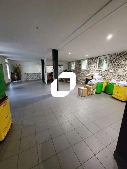 Bureau dans Saint-Ouen-sur-Seine à louer - Photo de l’immeuble – Image 1 sur 10