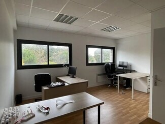 Plus de détails pour Bureau à louer