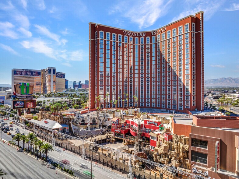 3300 S Las Vegas Blvd, Las Vegas, NV à louer - Photo de l’immeuble – Image 2 sur 8