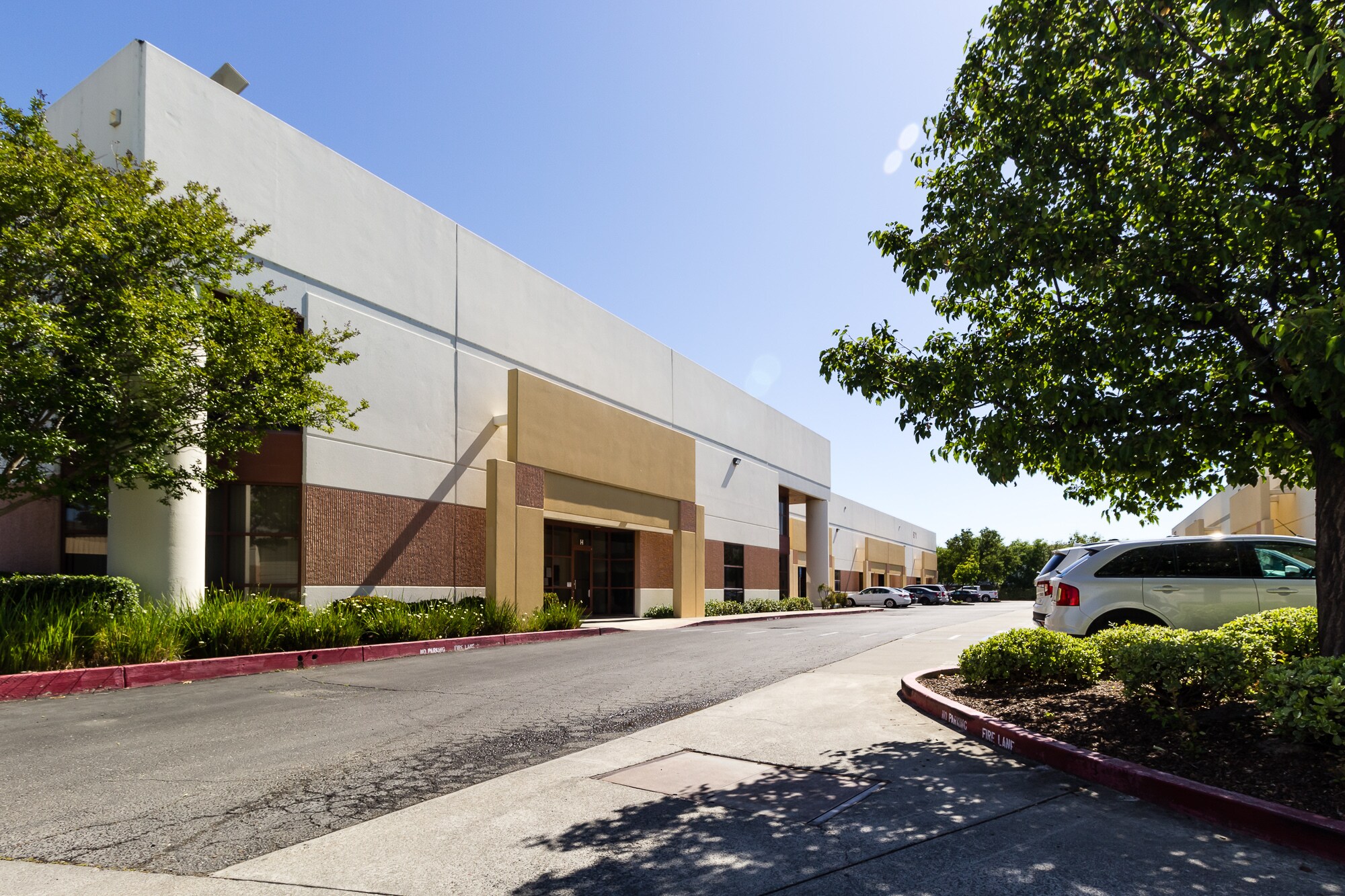 871 Cotting Ct, Vacaville, CA à louer Photo intérieure– Image 1 sur 24