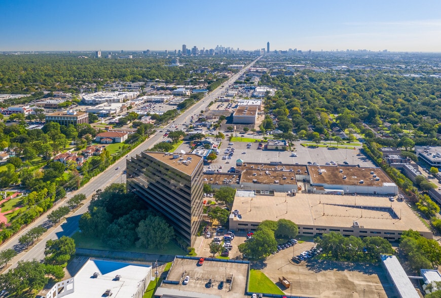 9801 Westheimer Rd, Houston, TX à louer - Aérien – Image 3 sur 28