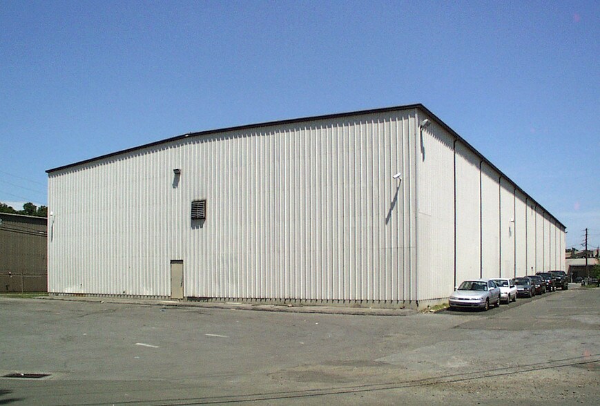 56 Viaduct Rd, Stamford, CT à louer - Photo de l’immeuble – Image 2 sur 3