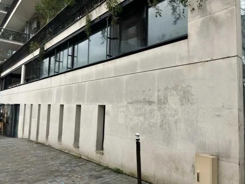 41 Rue François Truffaut, Paris à louer - Photo de l’immeuble – Image 2 sur 6