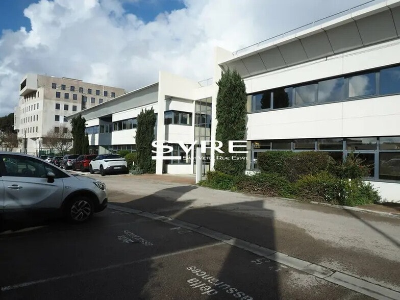 Bureau dans Marseille à louer - Photo de l’immeuble – Image 2 sur 12