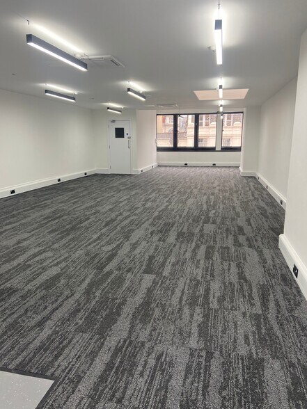 45 Conduit St, Londres à louer - Photo de l’immeuble – Image 3 sur 6