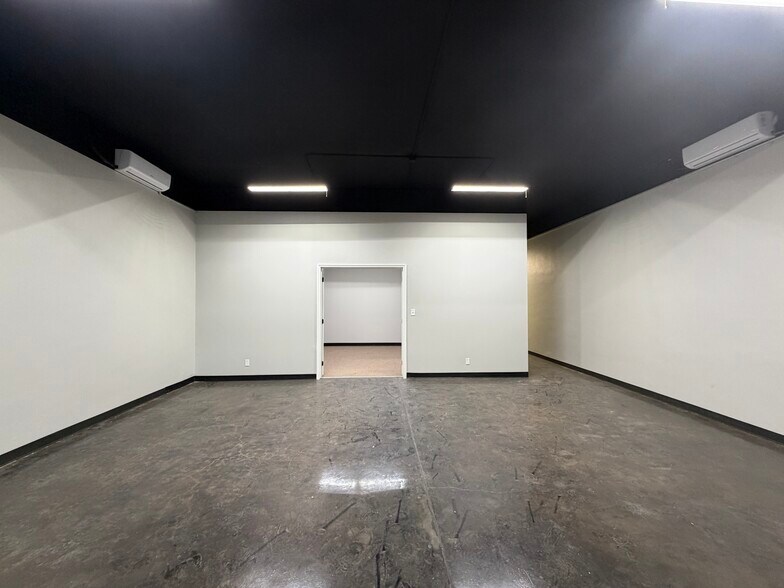 513 N Lee Ave, Odessa, TX à louer - Photo de l’immeuble – Image 3 sur 14