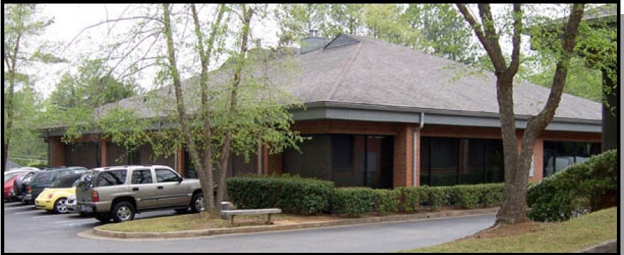 1265 Minhinette Dr, Roswell, GA à vendre - Photo principale – Image 1 sur 5