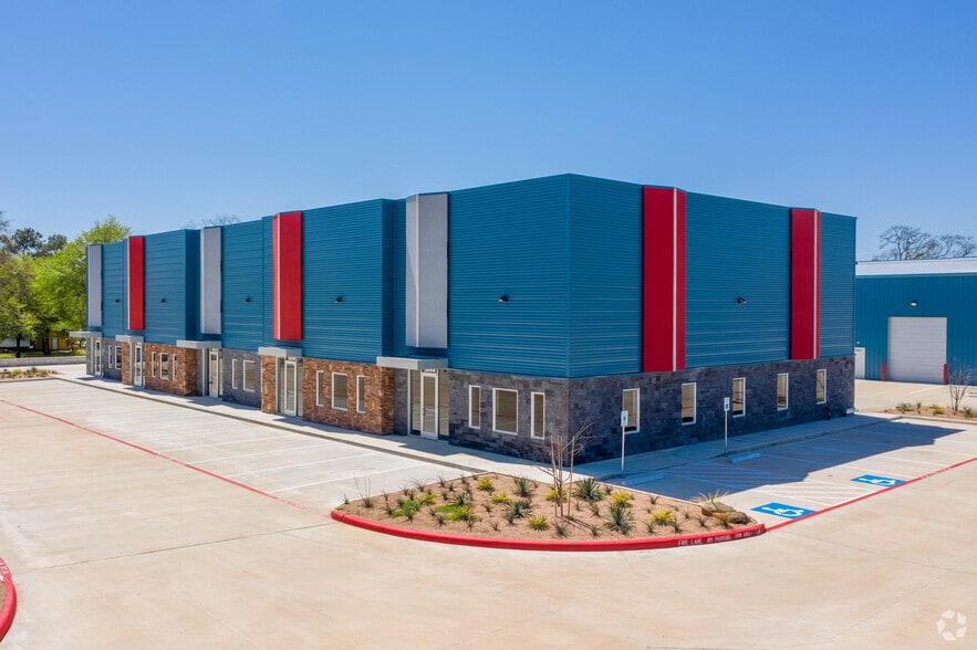 5523 Farm To Market Rd, Magnolia, TX à louer - Photo principale – Image 2 sur 5