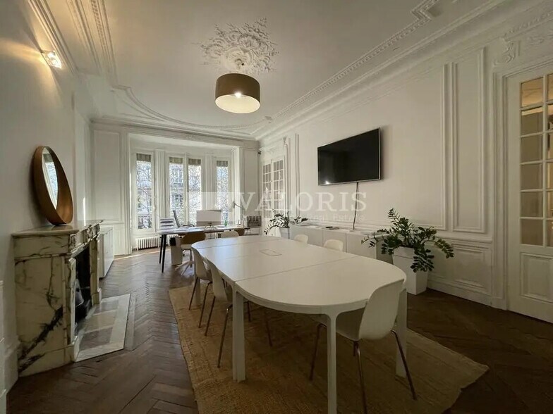 Bureau dans Lyon à louer - Photo de l’immeuble – Image 1 sur 6
