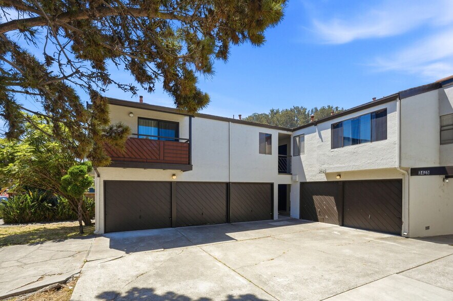 3425 Carlson Blvd, El Cerrito, CA à vendre - Photo de l’immeuble – Image 2 sur 14