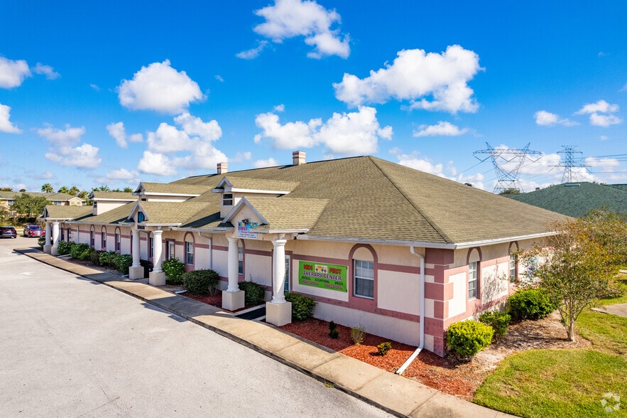 224 Mariner Blvd, Spring Hill, FL à vendre - Photo principale – Image 1 sur 33